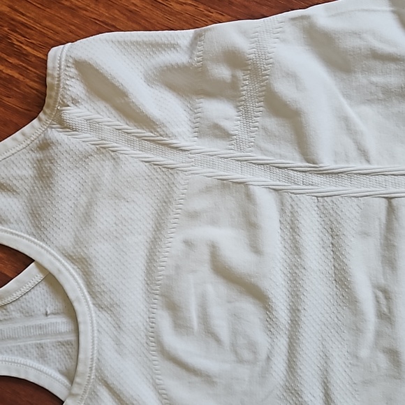 Athleta's Fastest Track Tank Seamless Racerback Ruched Front Back White XS - Picture 3 of 11